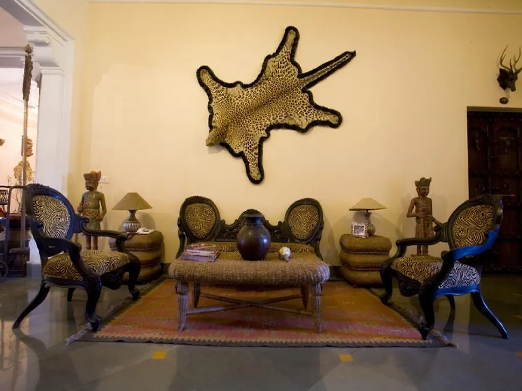 The Royal Retreat Resort & Spa Udaipur Hotel