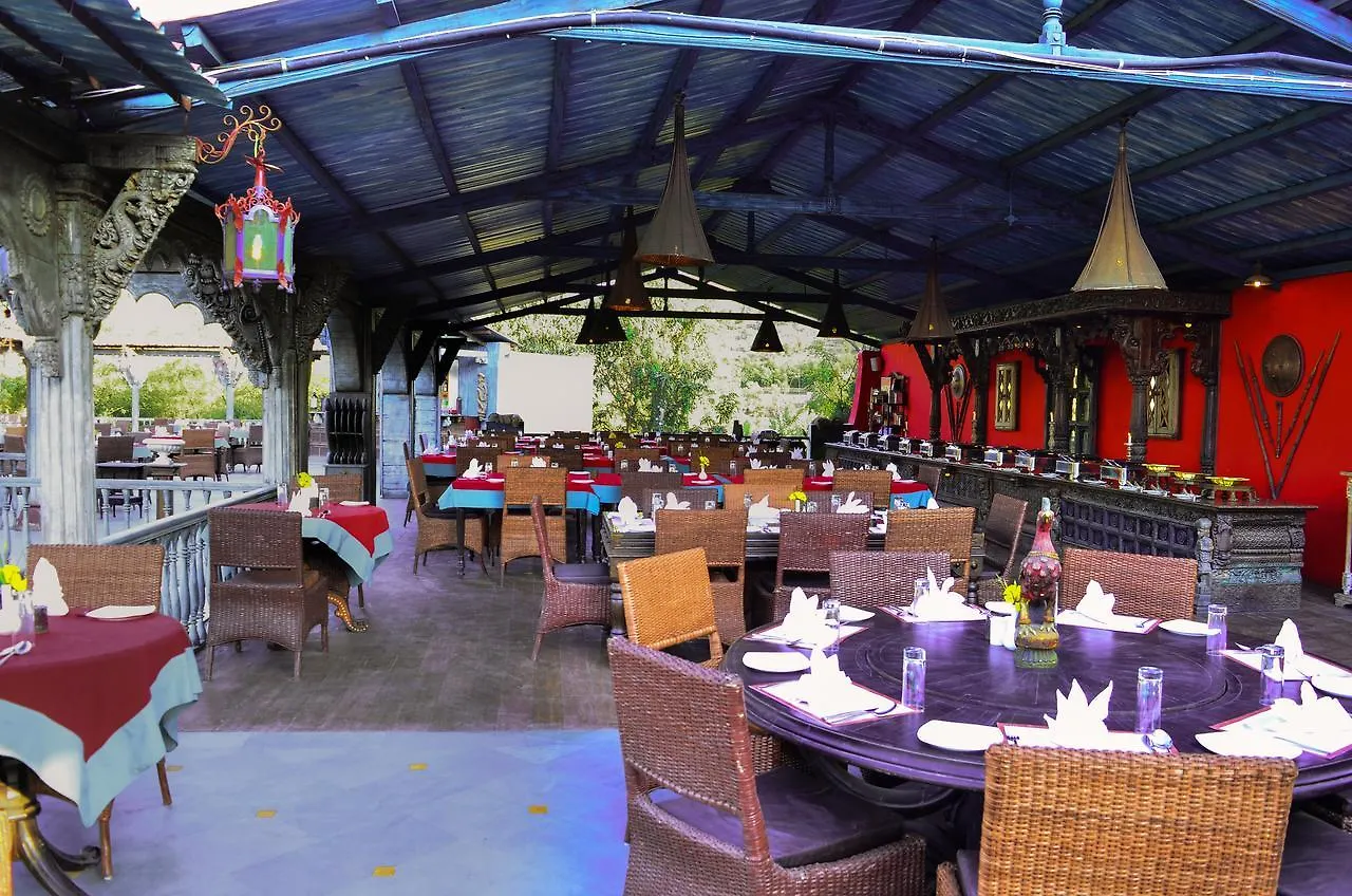 ***** Hotel The Royal Retreat Resort & Spa Udaipur India
