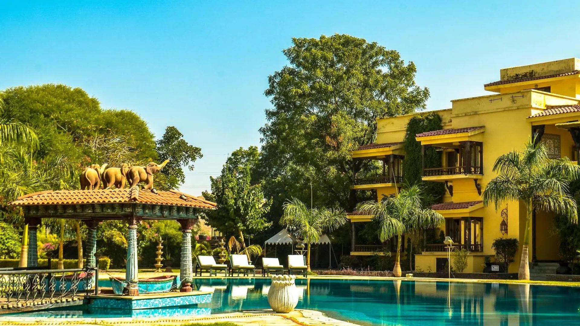 The Royal Retreat Resort & Spa Udaipur 5*,