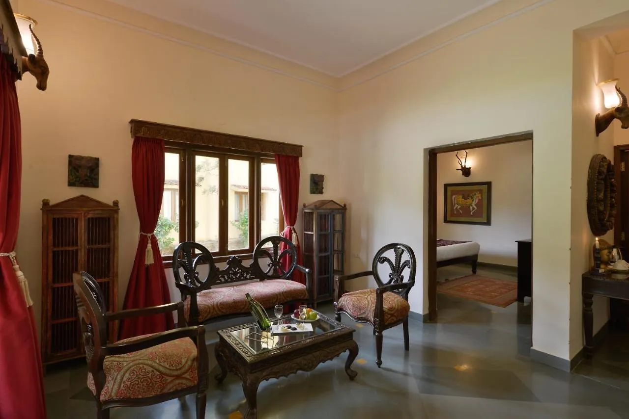 ***** Hotel The Royal Retreat Resort & Spa Udaipur India